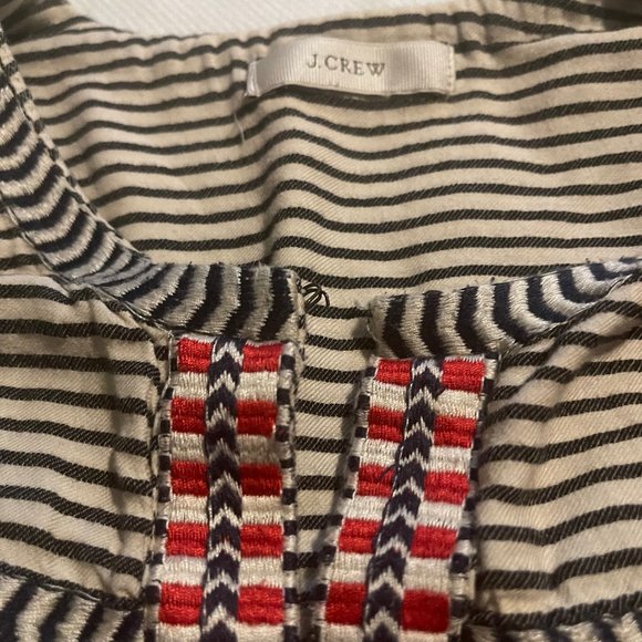 Embroidered blouse - Picture 5 of 10